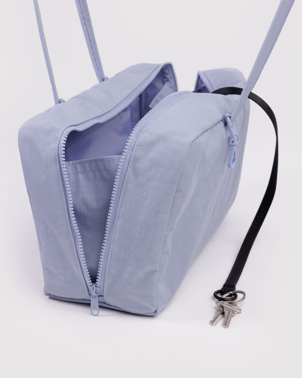 MEDIUM NYLON BOWLER BAG - US 5640