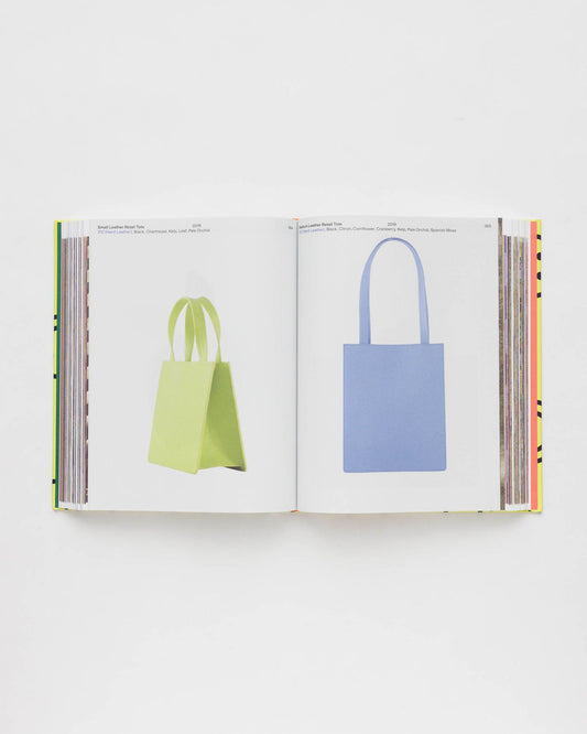 HOLD EVERYTHING: 15 YEARS OF BAGGU - US 5369