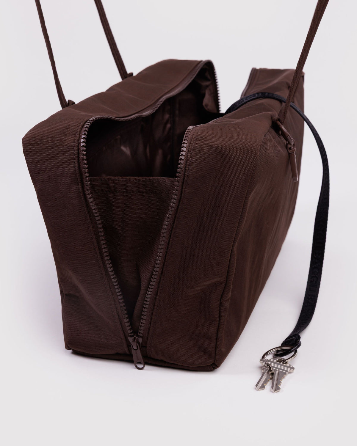 MEDIUM NYLON BOWLER BAG - US 9073