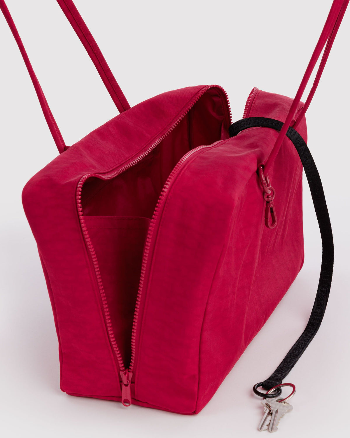 MEDIUM NYLON BOWLER BAG - US 8210