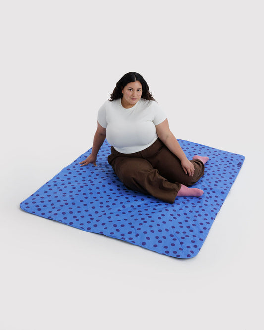 PUFFY PICNIC BLANKET - US 5746