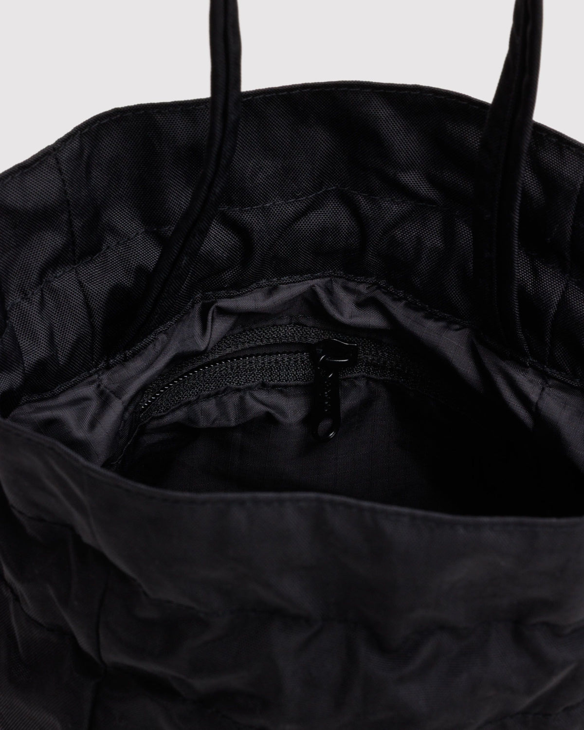 NYLON DRAWSTRING BAG - US 4627