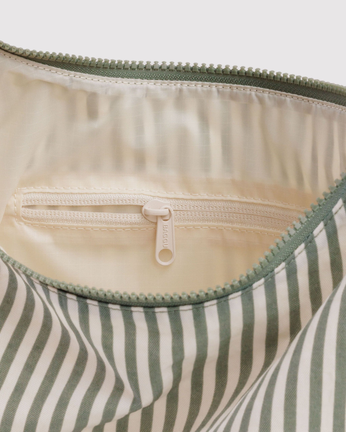 NYLON SHOULDER BAG - US 1999