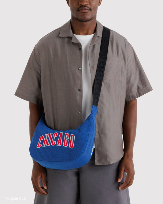 MEDIUM NYLON CRESCENT BAG - US 4500