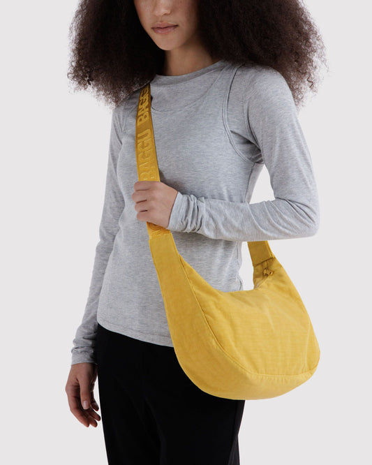 MEDIUM NYLON CRESCENT BAG - US 2791
