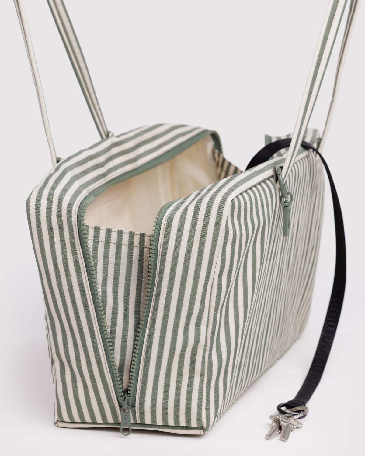 MEDIUM NYLON BOWLER BAG - US 2679