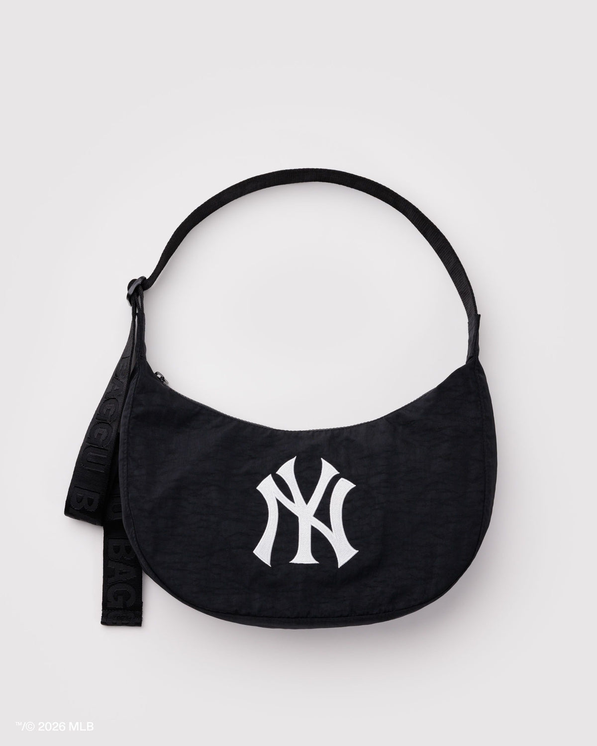 MEDIUM NYLON CRESCENT BAG - US 1597