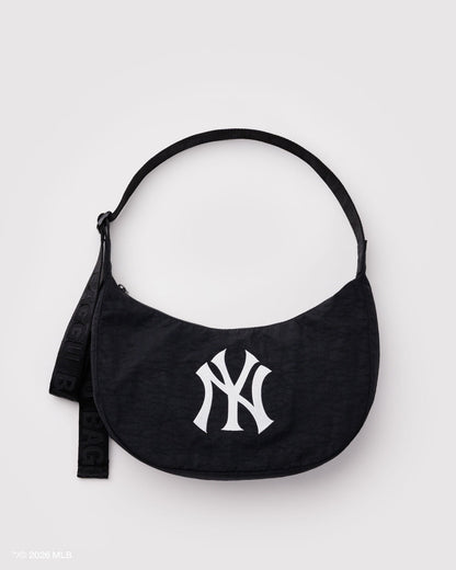 MEDIUM NYLON CRESCENT BAG - US 1597