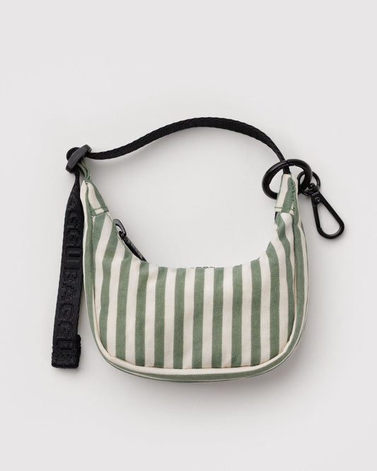 CRESCENT BAG CHARM - US 9196