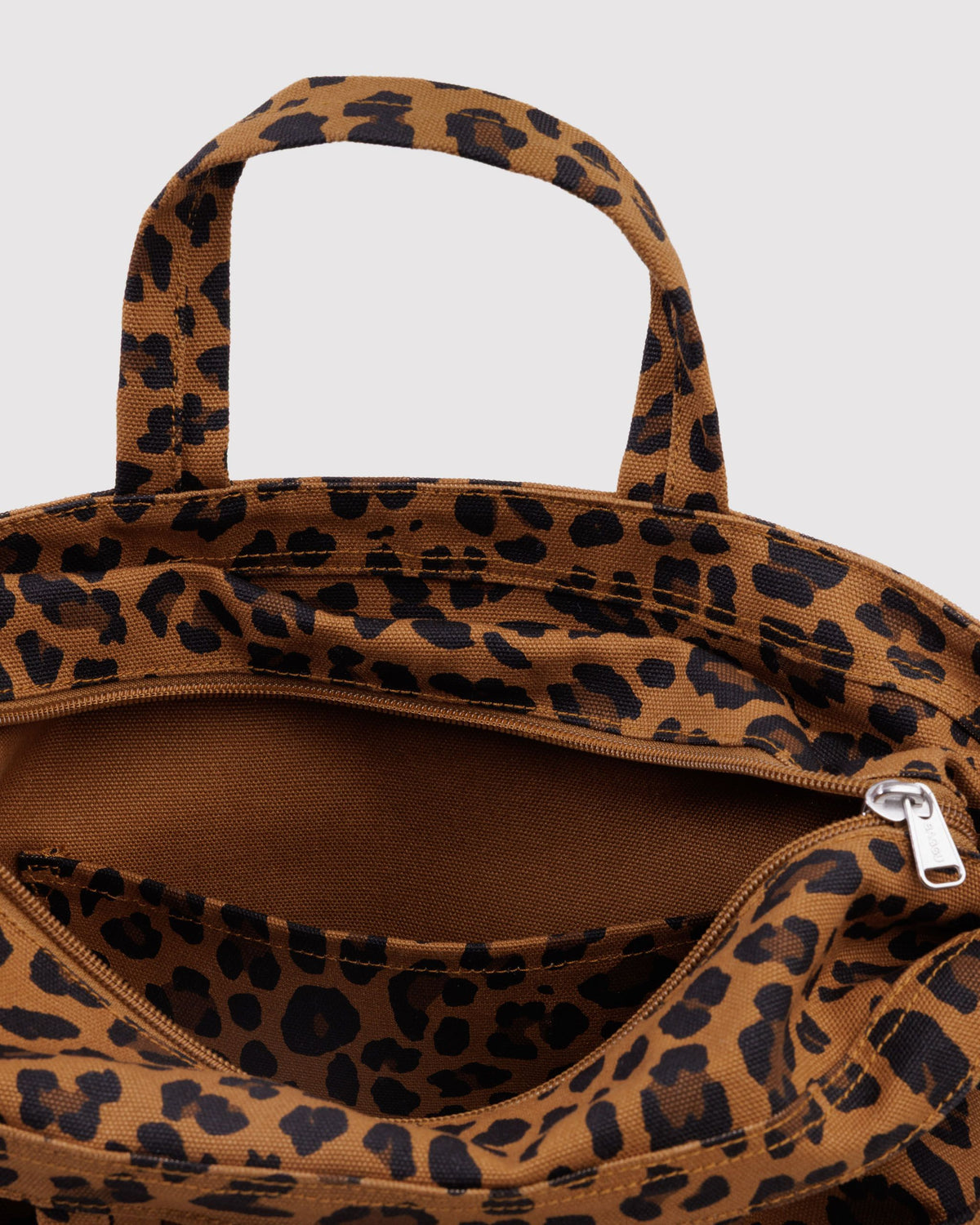 HORIZONTAL ZIP DUCK BAG - US 7155