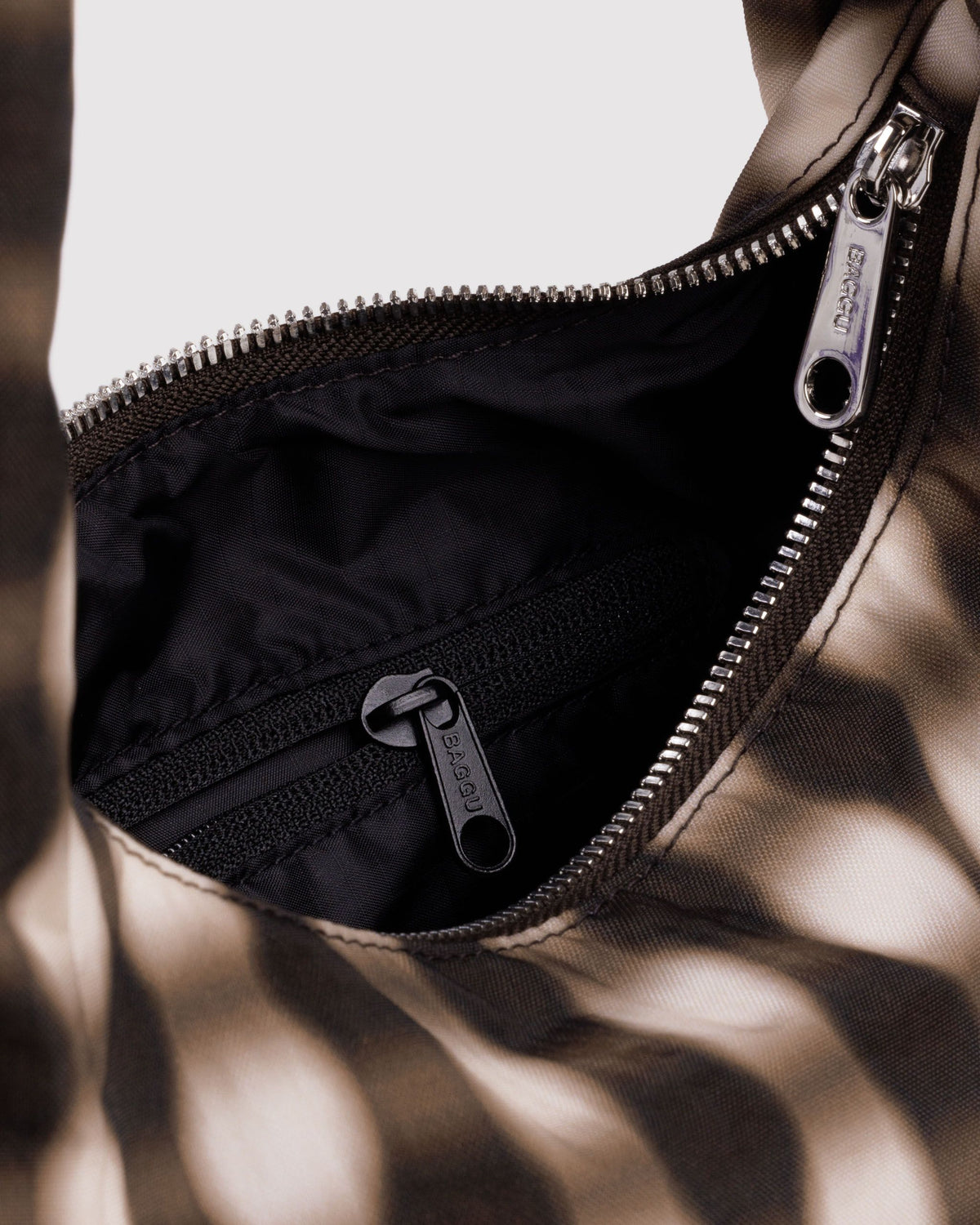 SMALL NYLON MERINGUE BAG - US 5647