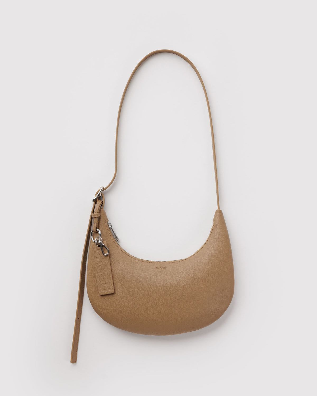 SMALL RECYCLED LEATHER FLAT CRESCENT - US 6149