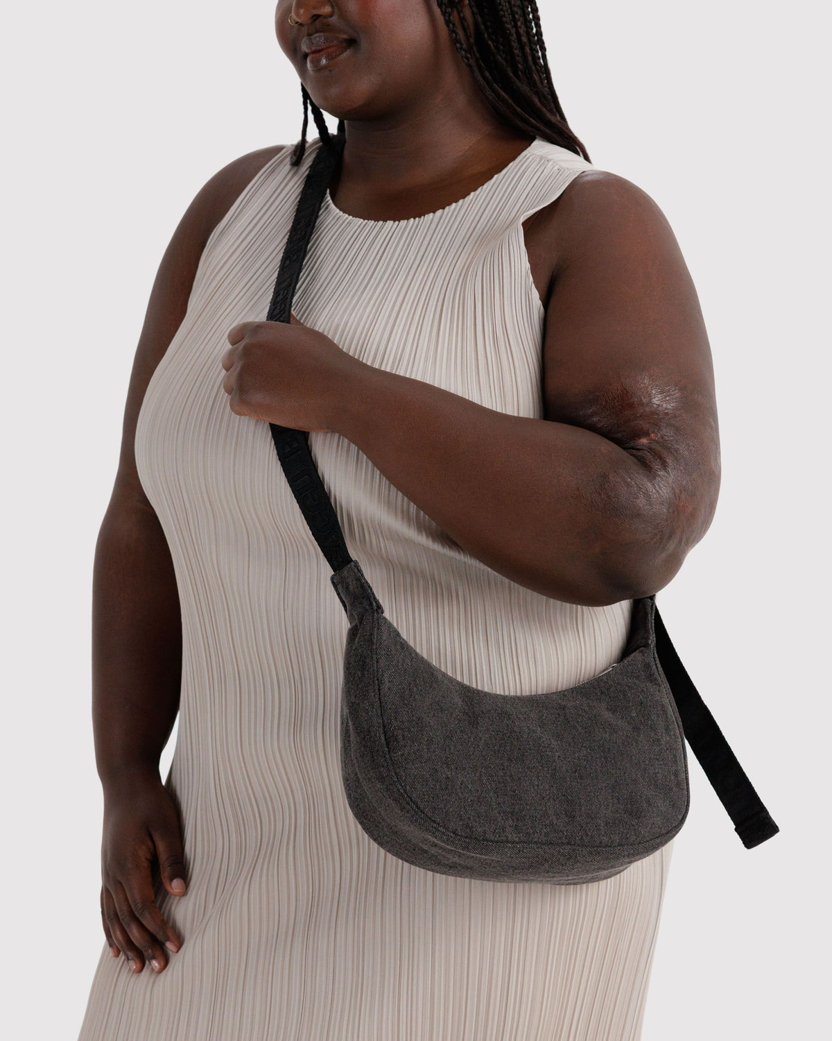 SMALL DENIM CRESCENT BAG - US 8705