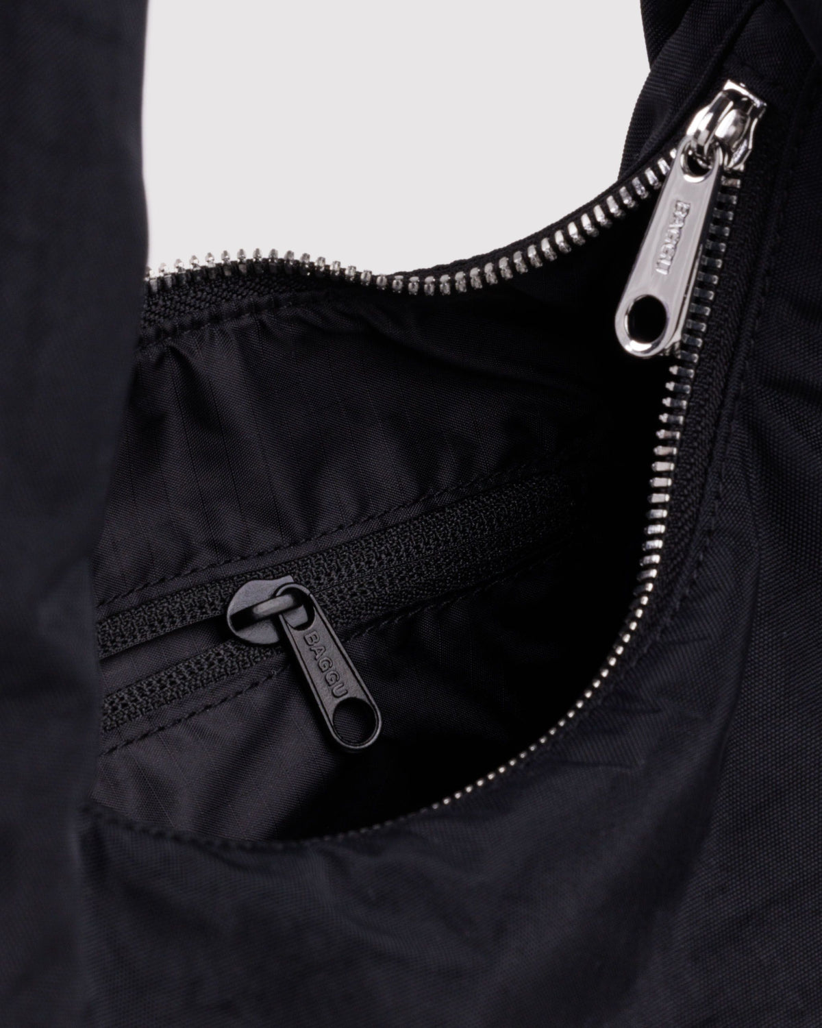 SMALL NYLON MERINGUE BAG - US 5373