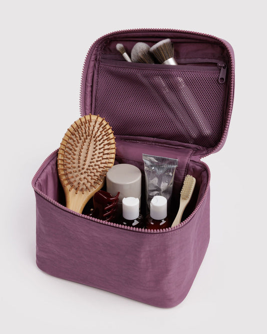 LARGE COSMETIC CASE - US 4038