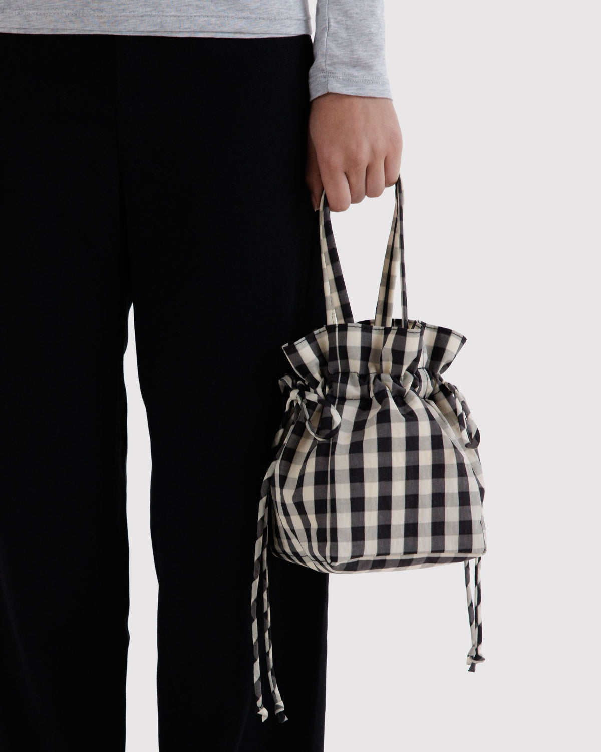 NYLON DRAWSTRING BAG - US 1300
