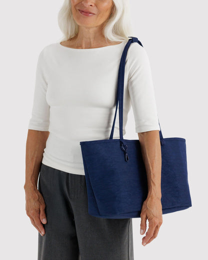 MEDIUM NYLON REVERSIBLE TOTE - US 4841