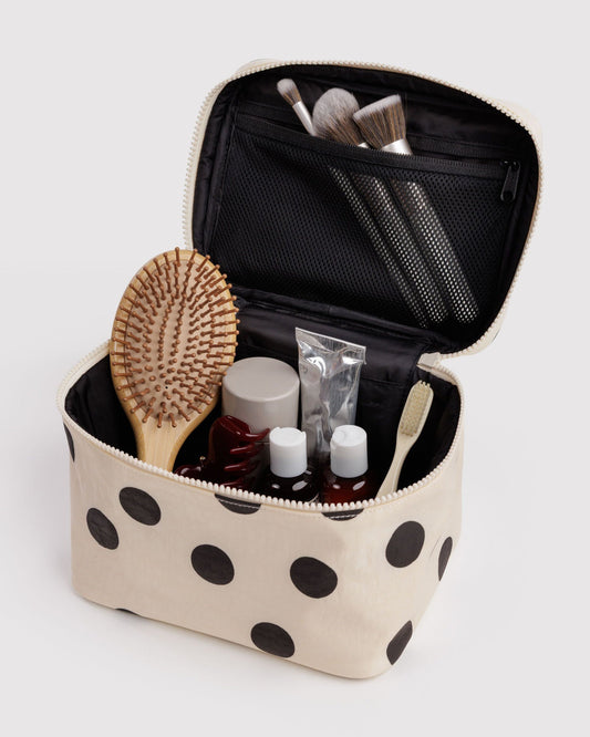 LARGE COSMETIC CASE - US 2295