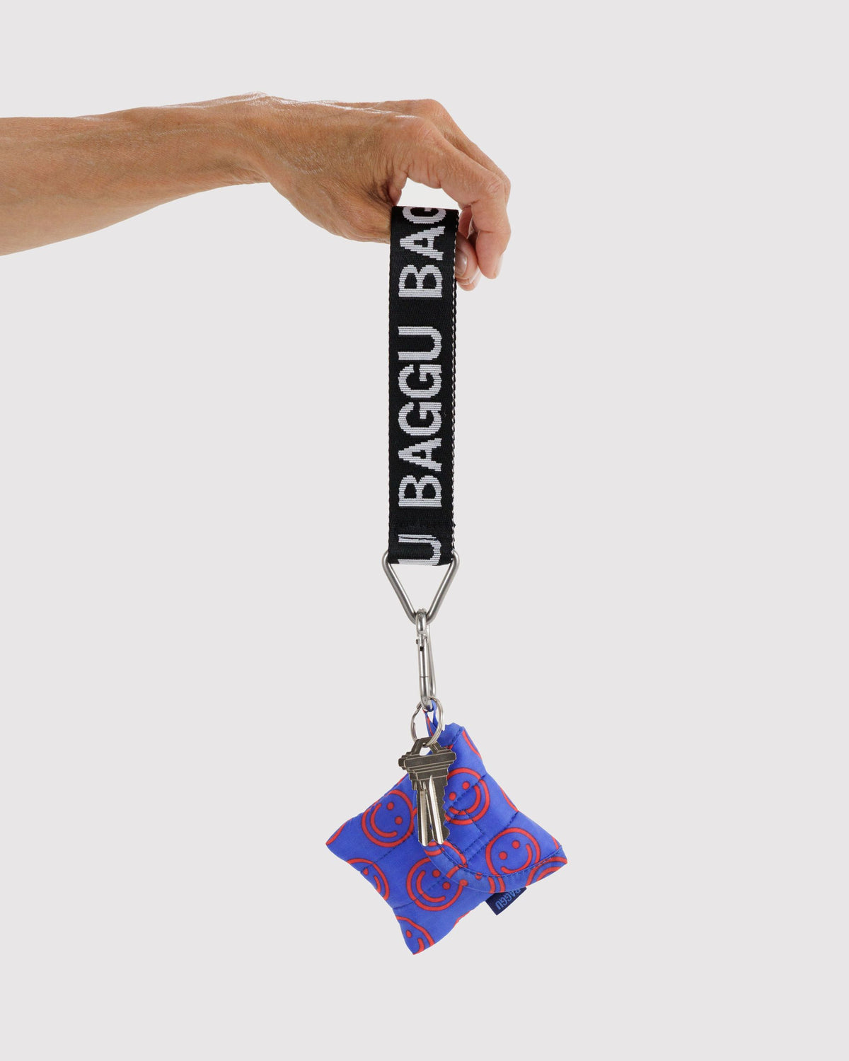 LOGO KEYCHAIN - US 7217
