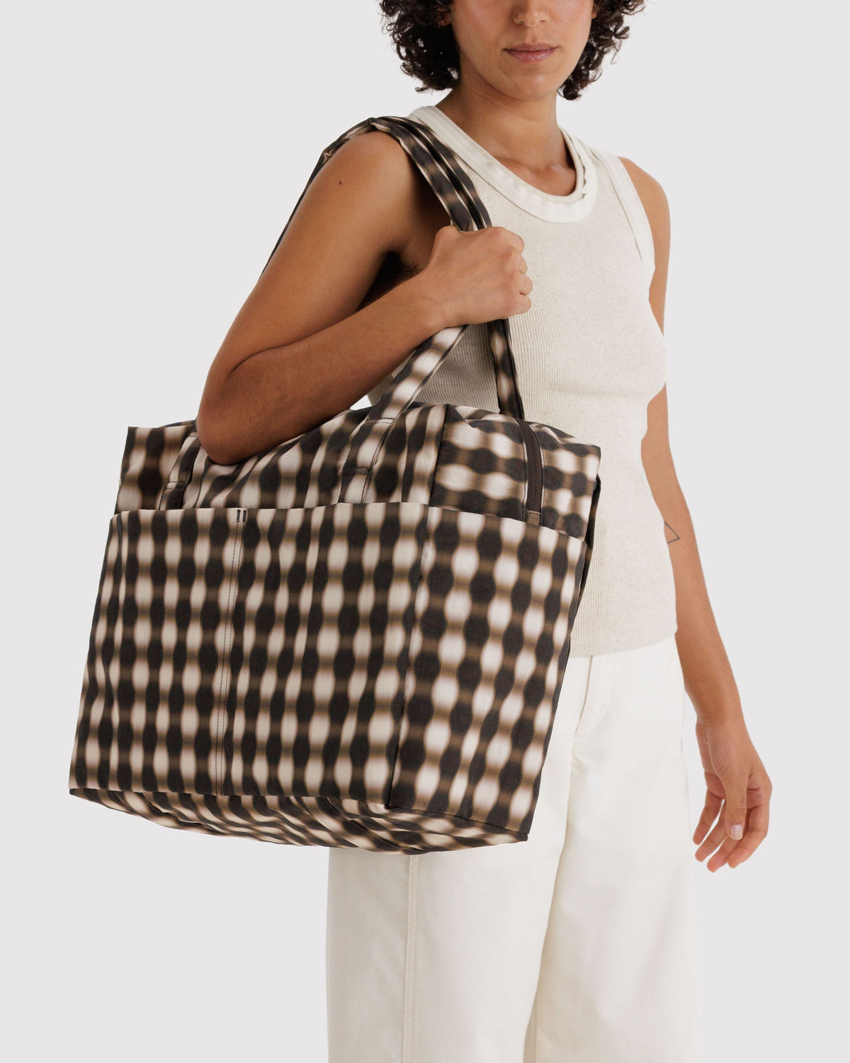 CLOUD CARRY-ON - US 6590
