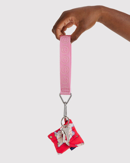 LOGO KEYCHAIN - US 6668