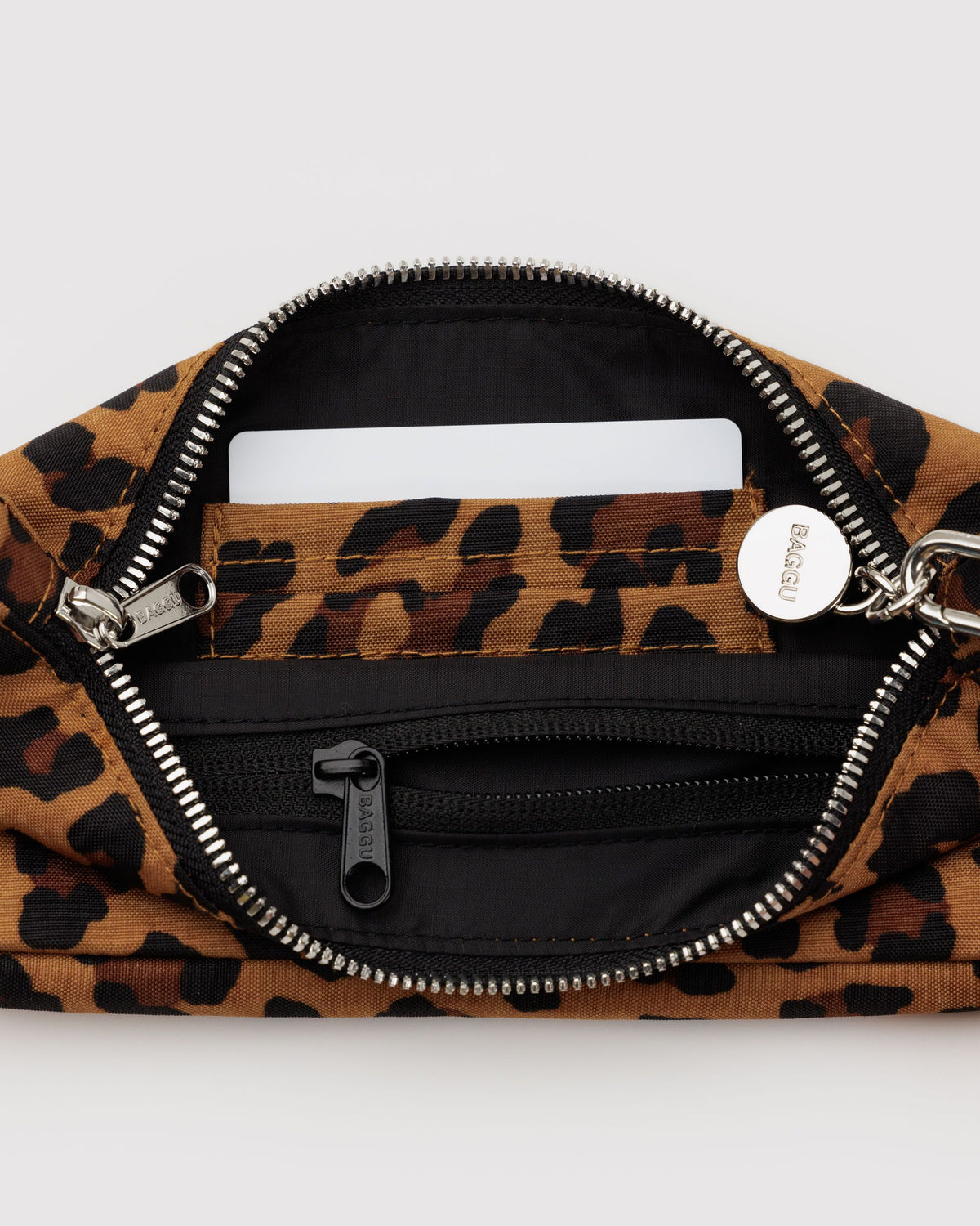NYLON POCHETTE - US 7374