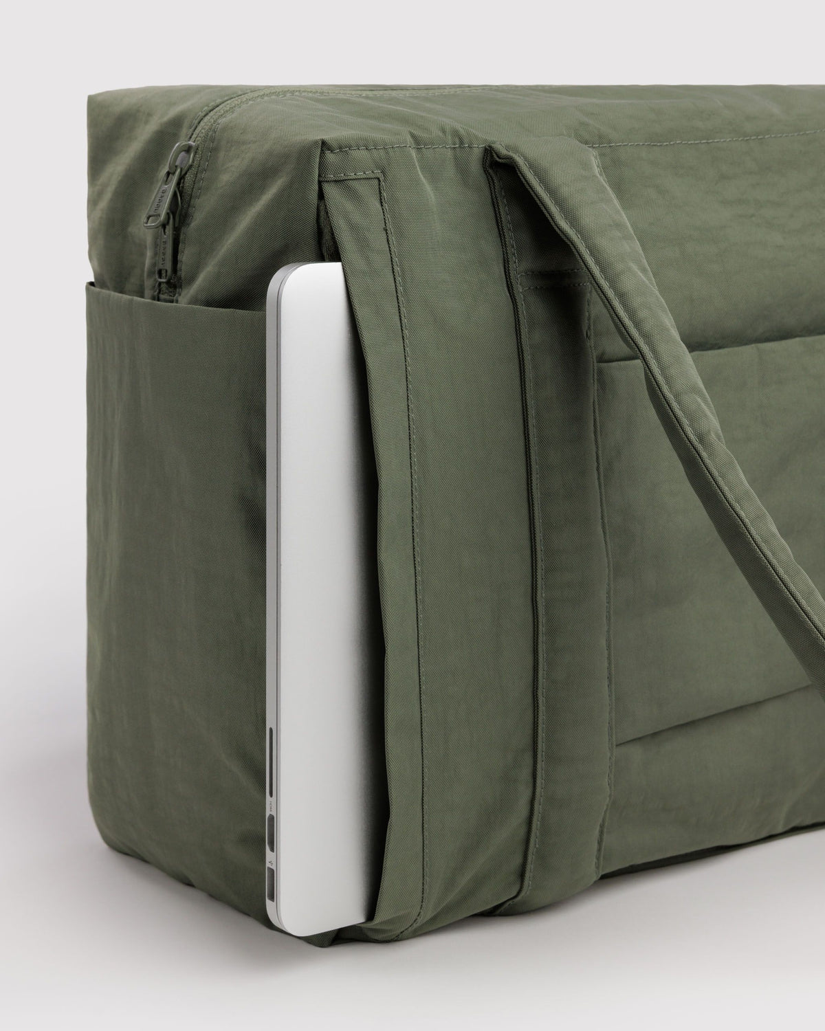 SMALL CLOUD CARRY-ON - US 7663