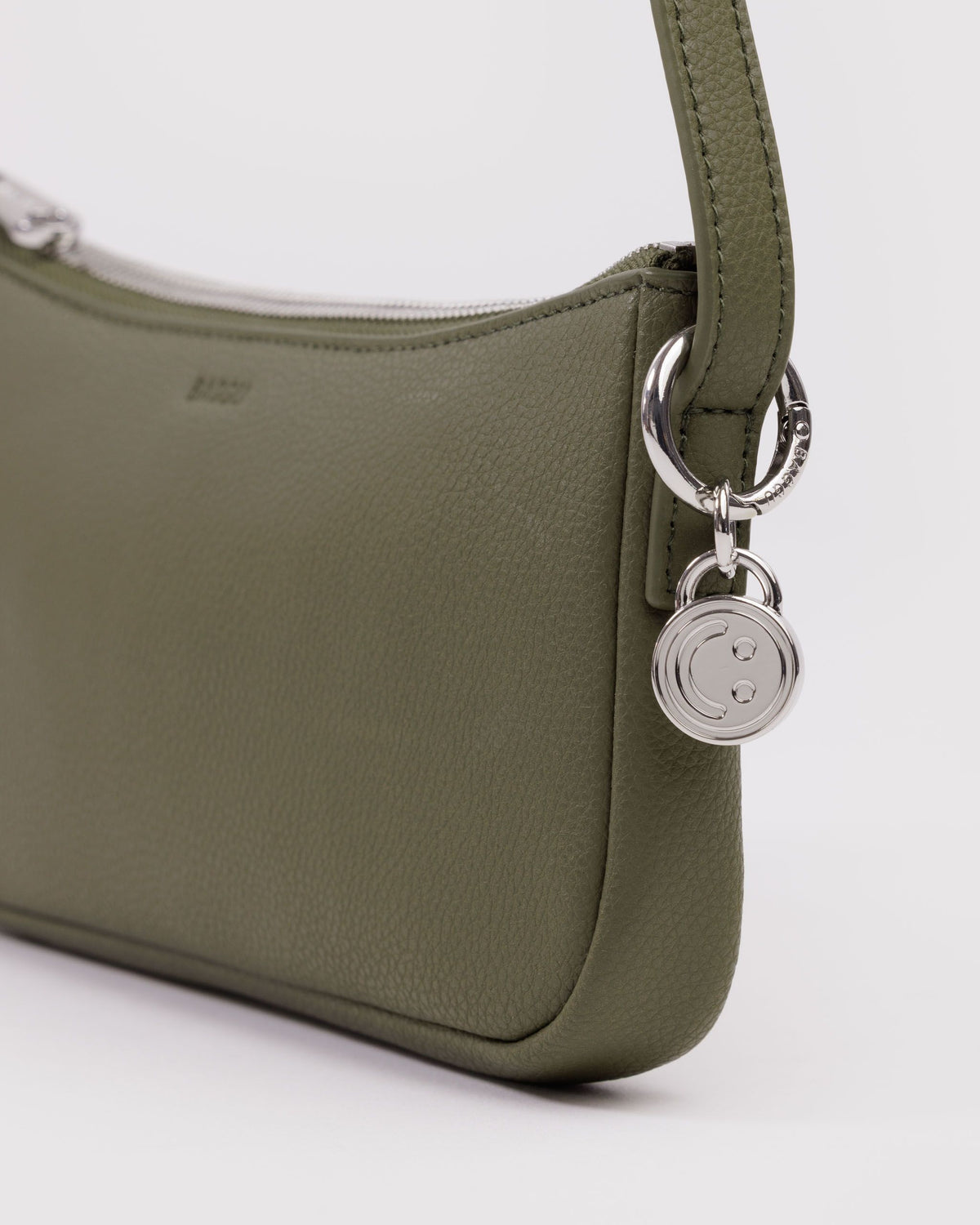 RECYCLED LEATHER POCHETTE - US 9786