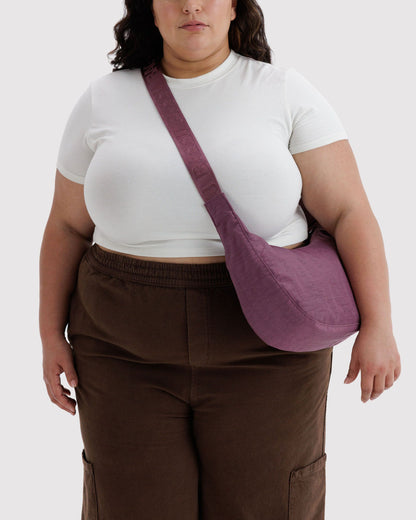MEDIUM NYLON CRESCENT BAG - US 9880