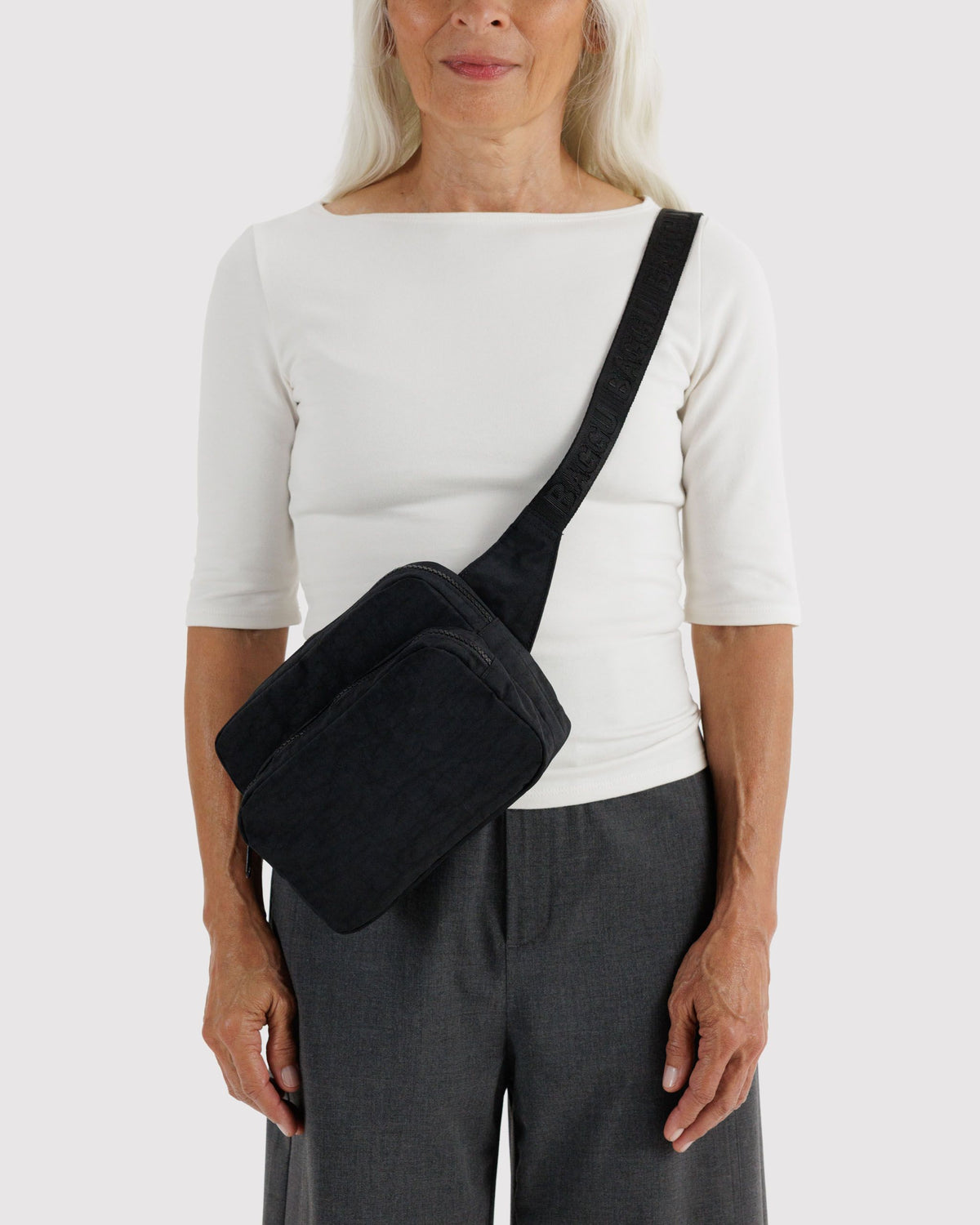 FANNY PACK - US 1555