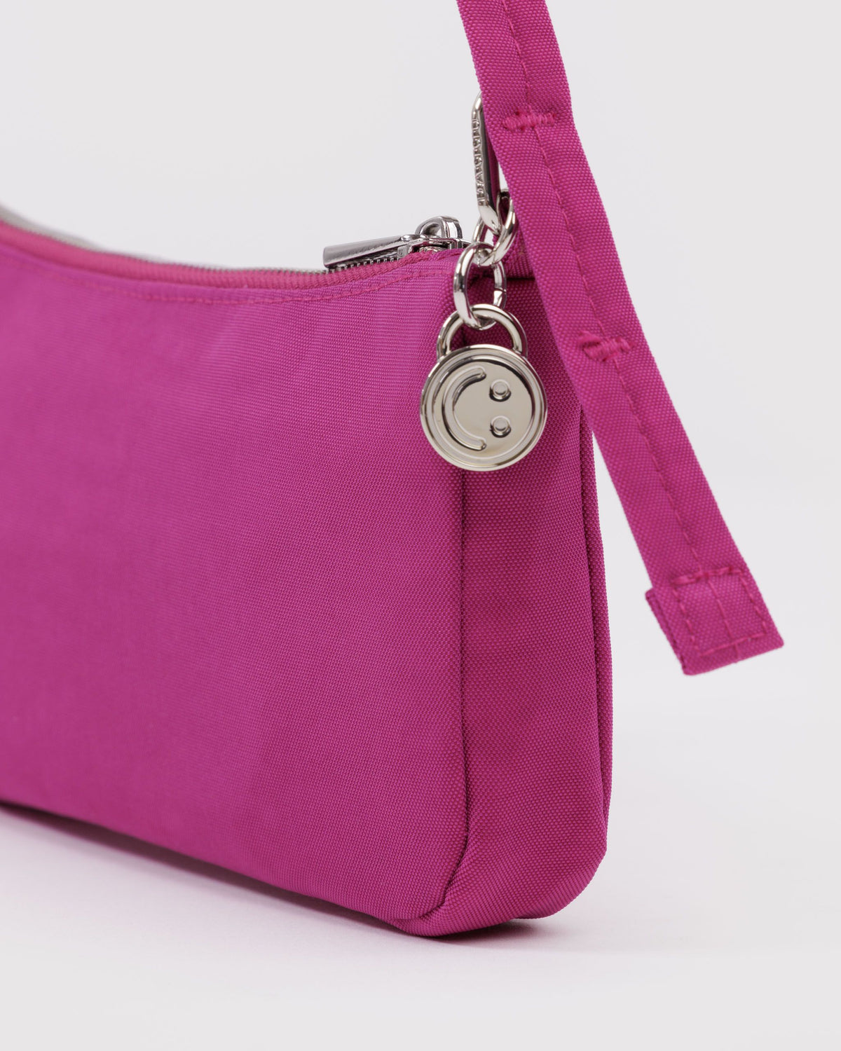 NYLON POCHETTE - US 6802