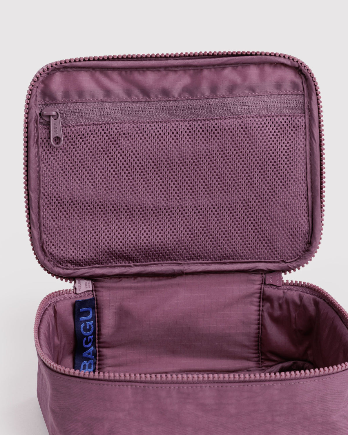 SMALL COSMETIC CASE - US 3703