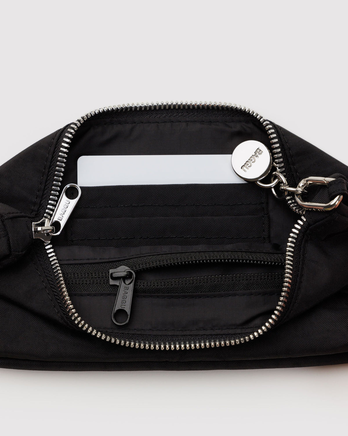 NYLON POCHETTE - US 5807