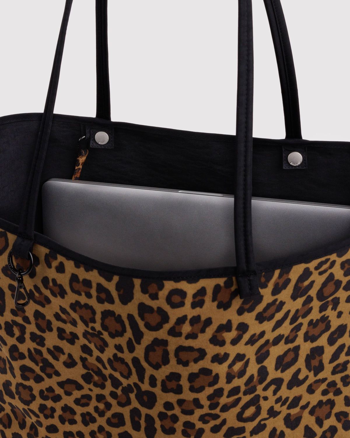 LARGE NYLON REVERSIBLE TOTE - US 4575