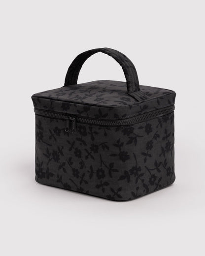 LARGE COSMETIC CASE - US 7544