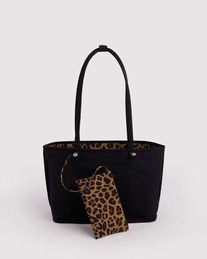 MEDIUM NYLON REVERSIBLE TOTE - US 6805
