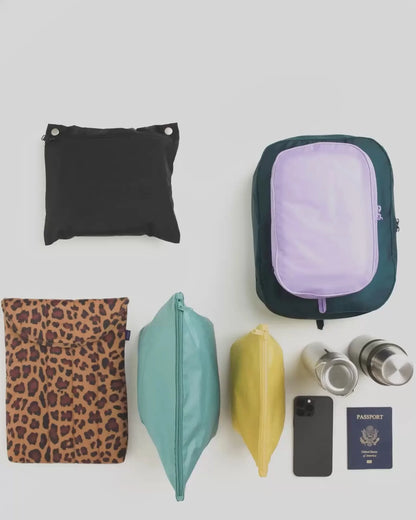 SMALL CLOUD CARRY-ON - US 7663